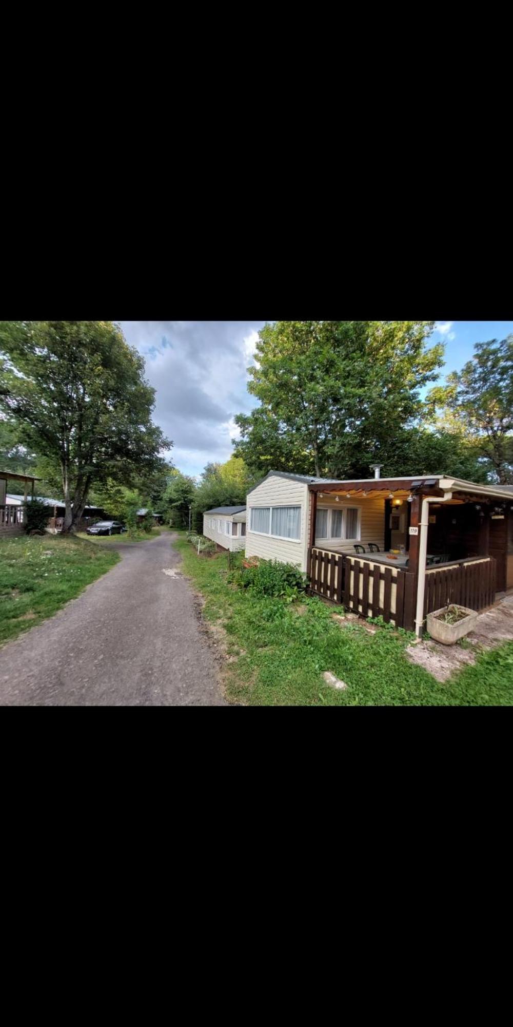 Charmant Mobil Home Style Chalet Бес-э-Сент-Анастез Экстерьер фото