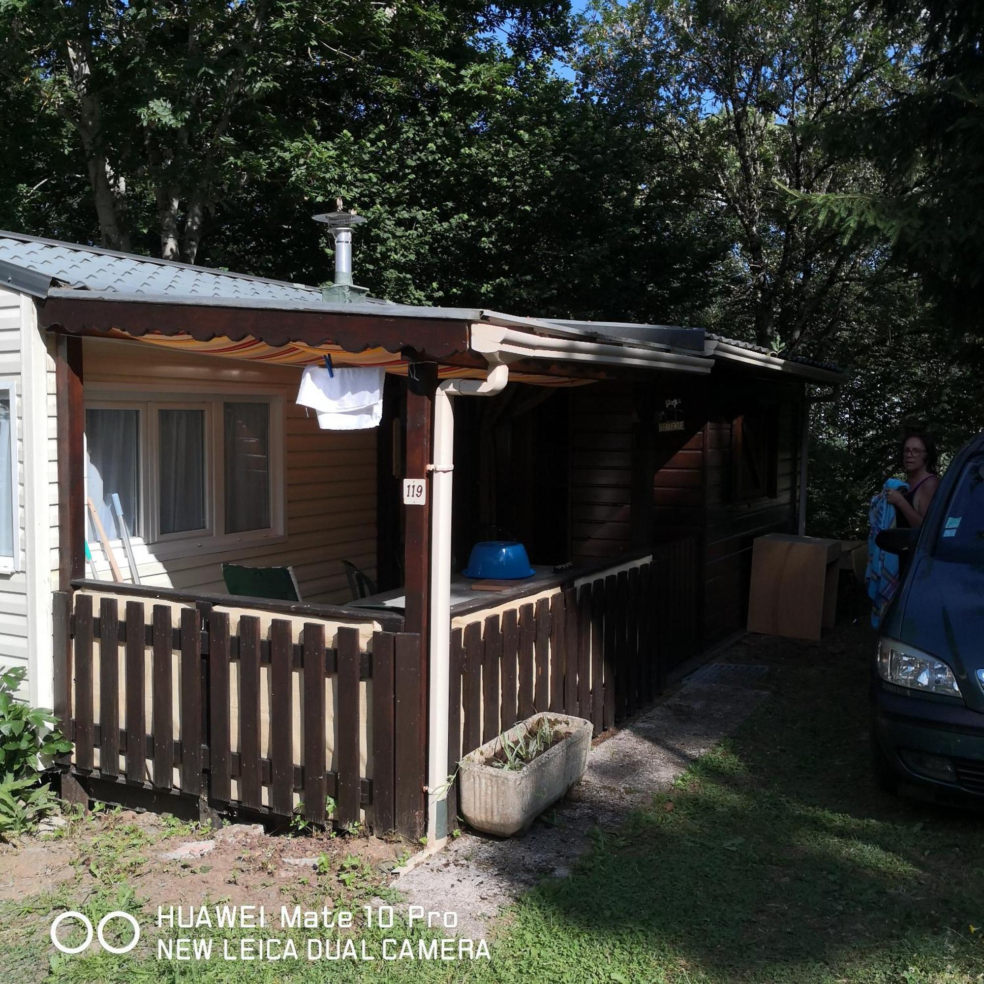 Charmant Mobil Home Style Chalet Бес-э-Сент-Анастез Экстерьер фото