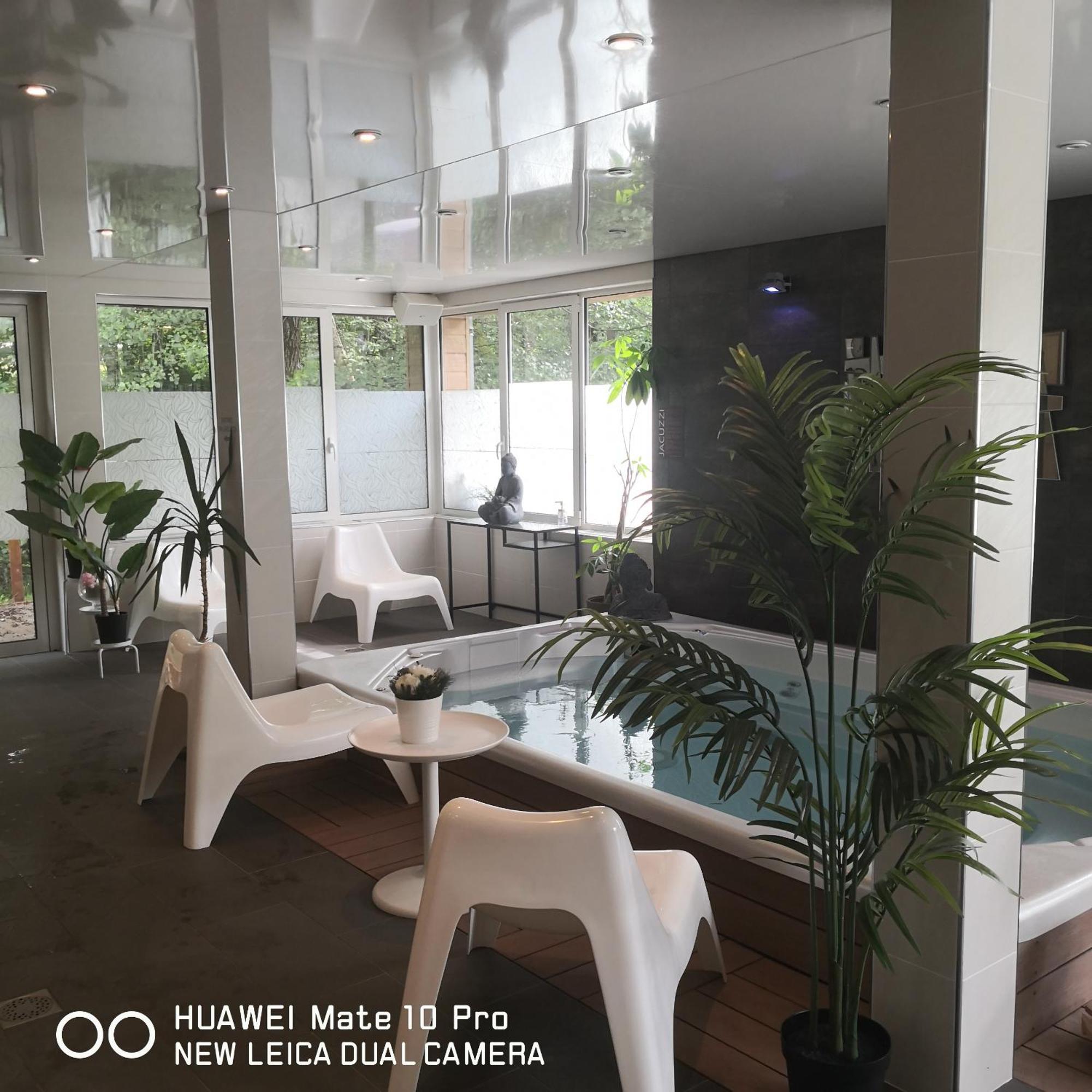 Charmant Mobil Home Style Chalet Бес-э-Сент-Анастез Экстерьер фото