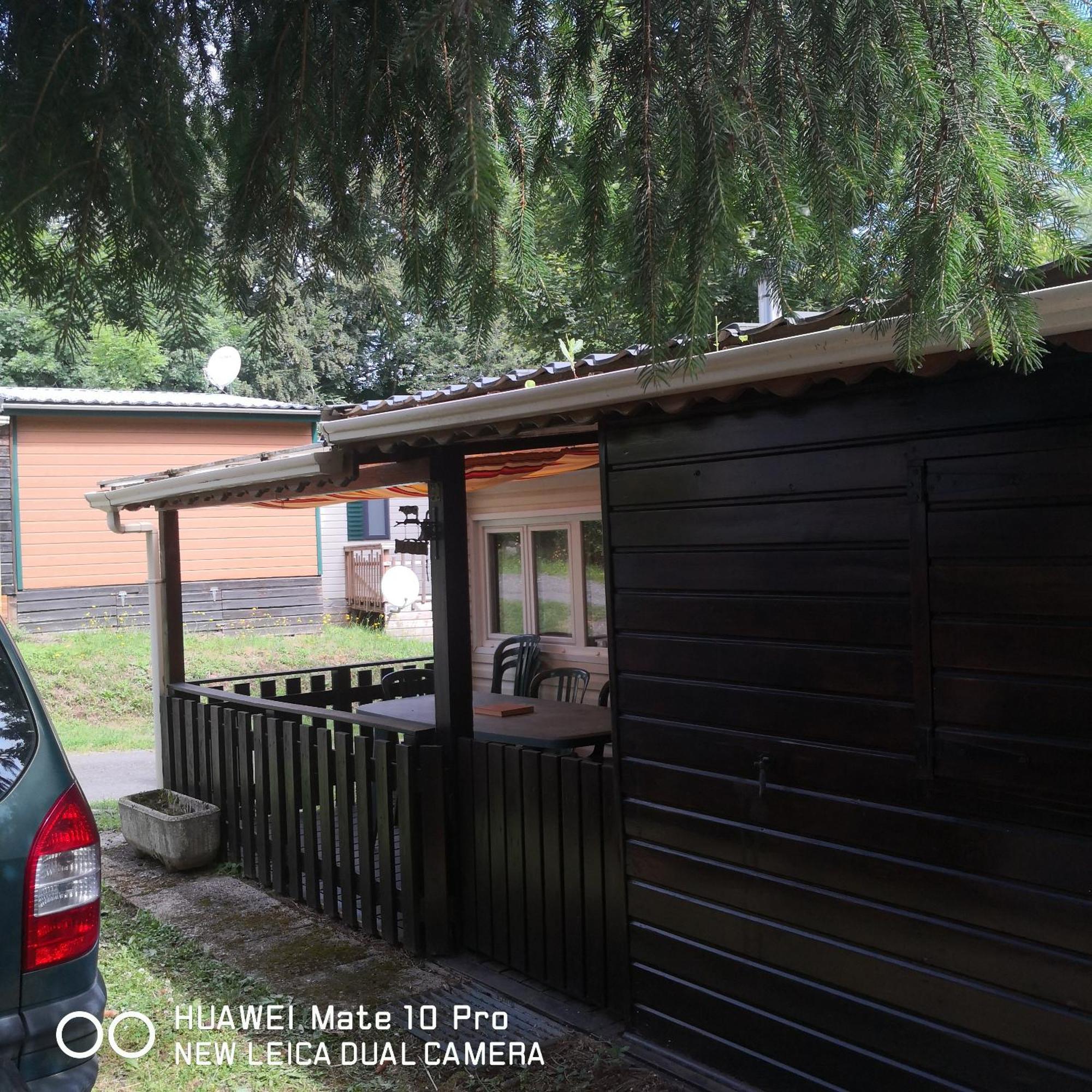 Charmant Mobil Home Style Chalet Бес-э-Сент-Анастез Экстерьер фото